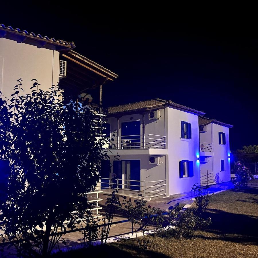 Alexandros Apartments Nydri Esterno foto