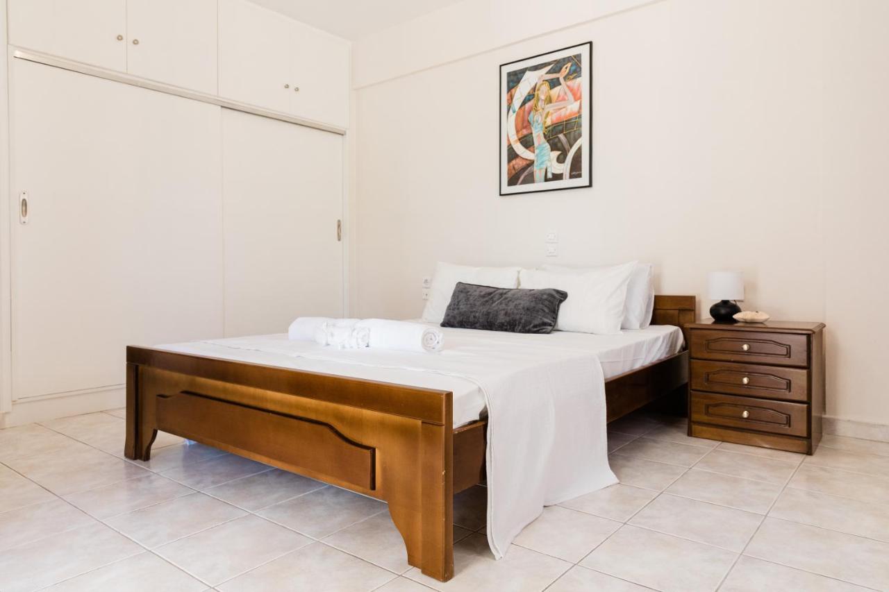 Alexandros Apartments Nydri Esterno foto